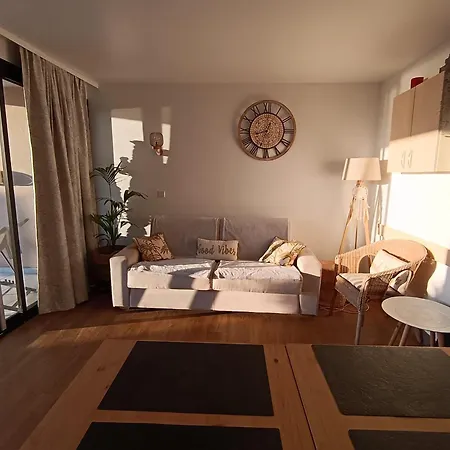 Apartment Superbe Appt 3 Pces Wi-fi Clim Piscine Vue Sur Les Iles Et Les Paquebots *