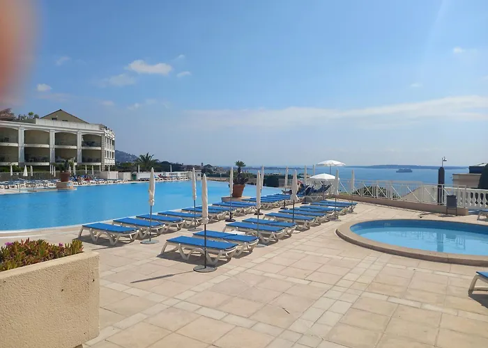 Superbe Appt 3 Pces Wi-fi Clim Piscine Vue Sur Les Iles Et Les Paquebots