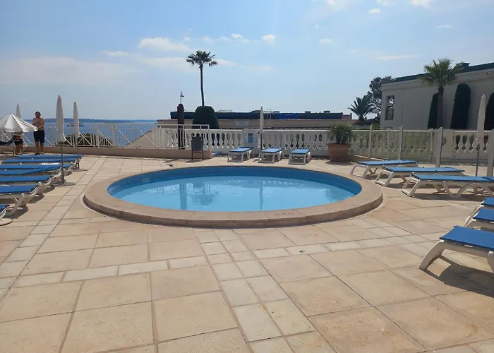 Superbe Appt 3 Pces Wi-fi Clim Piscine Vue Sur Les Iles Et Les Paquebots Apartment