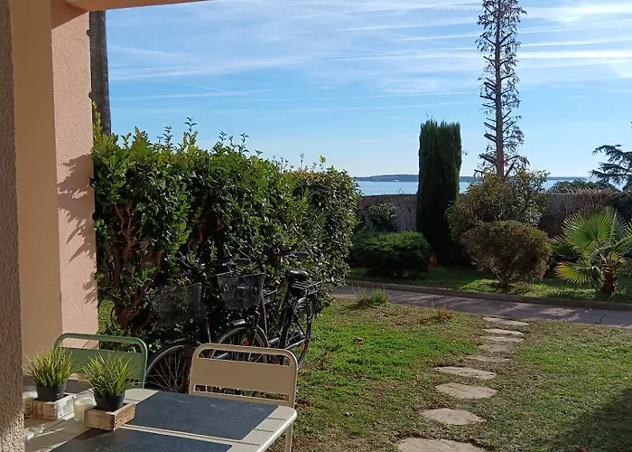 Superbe Appt 3 Pces Wi-fi Clim Piscine Vue Sur Les Iles Et Les Paquebots * Cannes